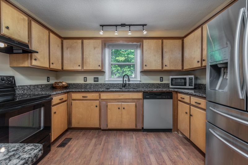 2314 Centertree Dr, Murfreesboro, TN 37128