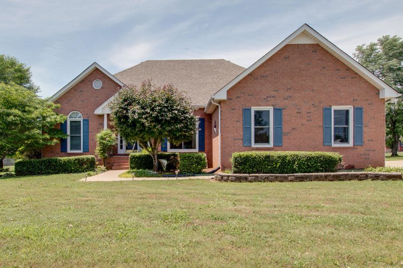 7911 Spire St, Murfreesboro, TN 37129