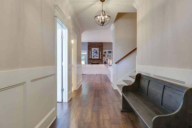 2015 Watercolor Ln, Murfreesboro, TN 37128