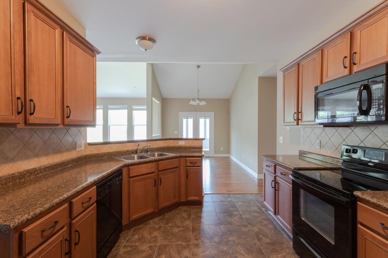 6268 Rivervalley Dr, Nashville, TN 37221