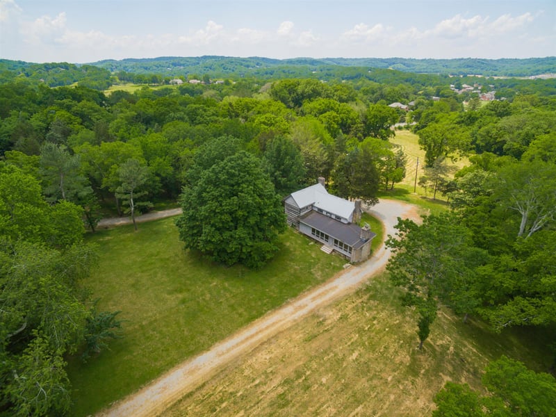 698 Sneed Rd W, Franklin, TN 37069