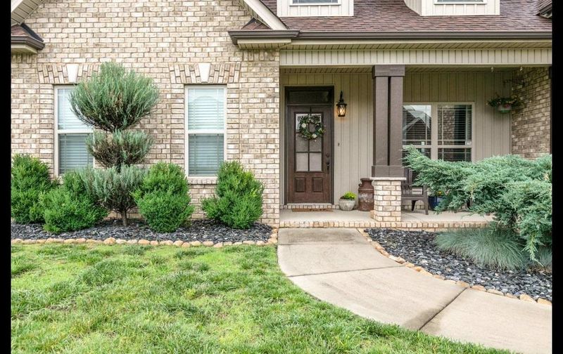 5318 Louvre Ct, Murfreesboro, TN 37128