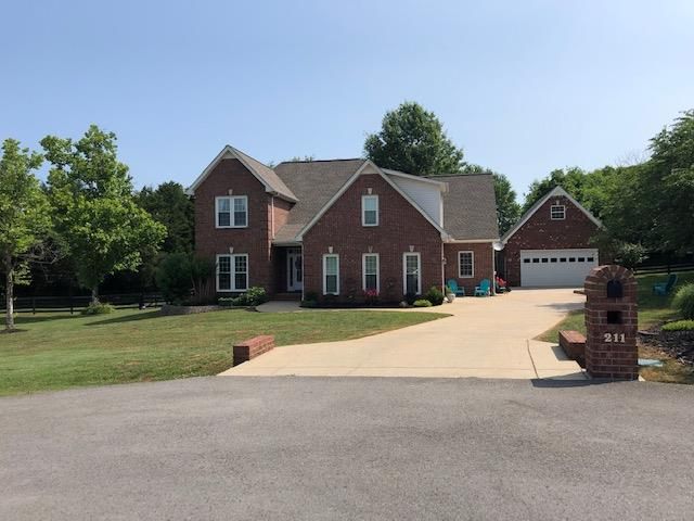 211 Cusick Ct, Murfreesboro, TN 37128