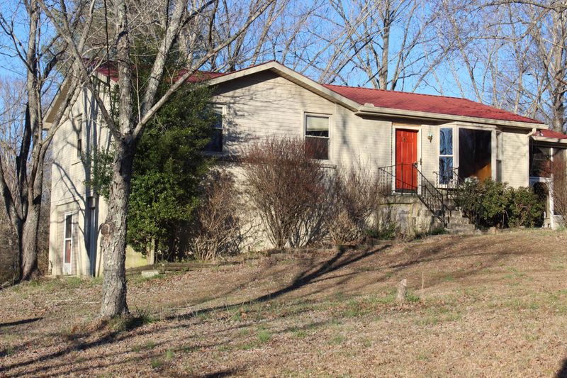 3006 County Farm Rd W, Springfield, TN 37172