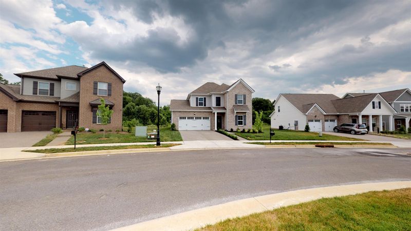 138 Lightwood Dr, Antioch, TN 37013