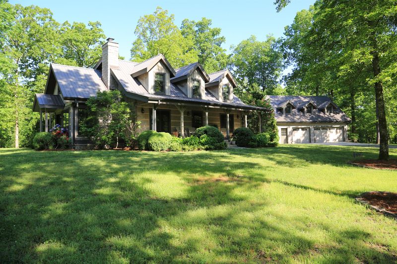 7353 Northwest Hwy, Fairview, TN 37062