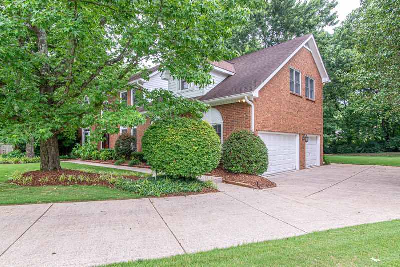 249 Greystone Dr, Franklin, TN 37069