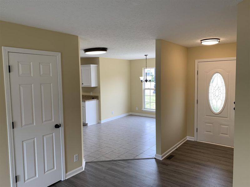 768 Shelby Lynn Dr, Springfield, TN 37172