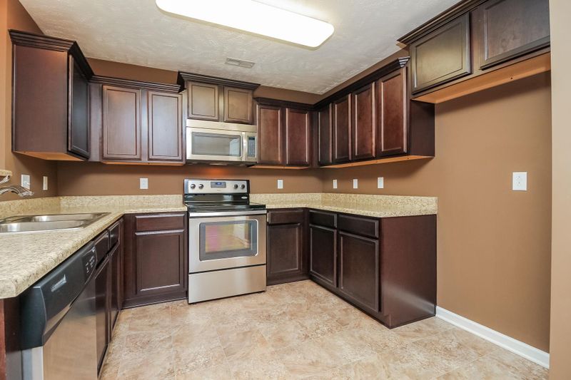 1009 Shallow Water Way, Murfreesboro, TN 37127