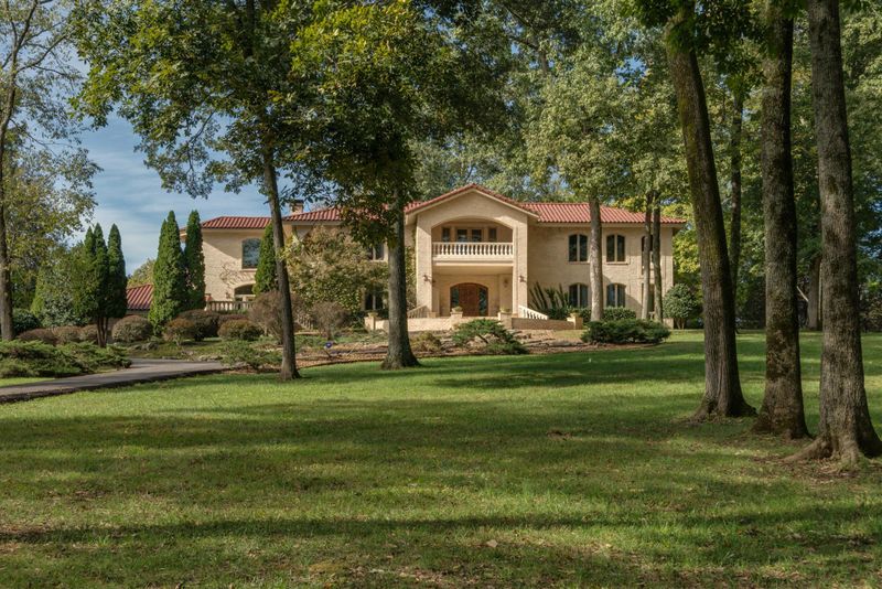 1295 Hunters Trail Dr, Franklin, TN 37069