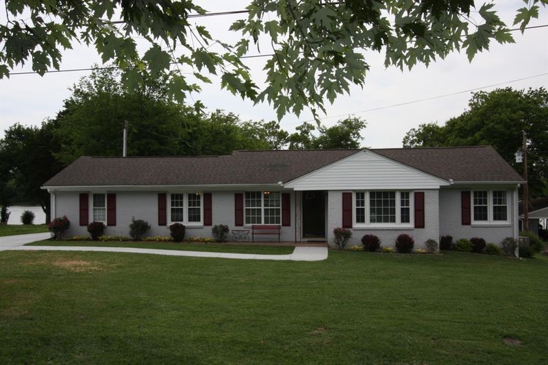 1068 Lock 4 Rd, Gallatin, TN 37066