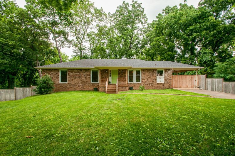 718 Tobylynn Dr, Nashville, TN 37211