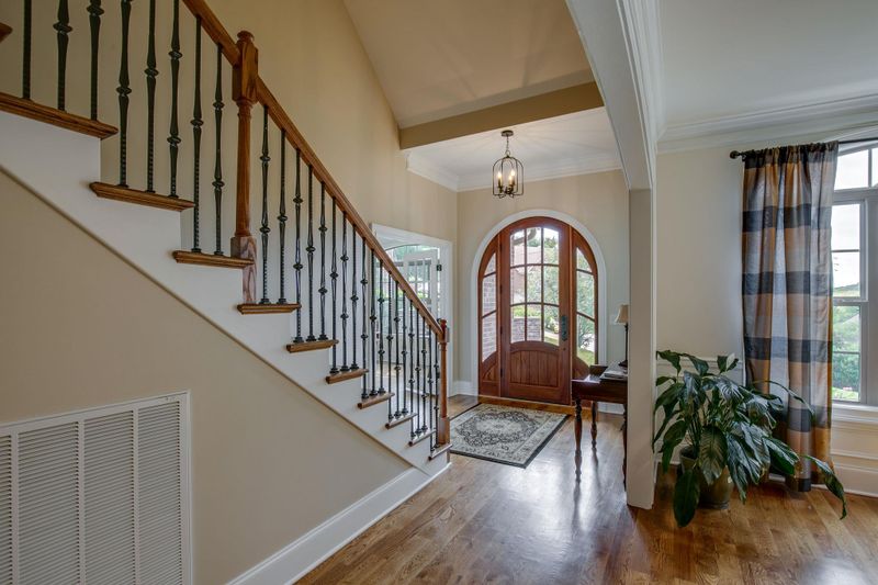 1004 Noble Cir, Franklin, TN 37069