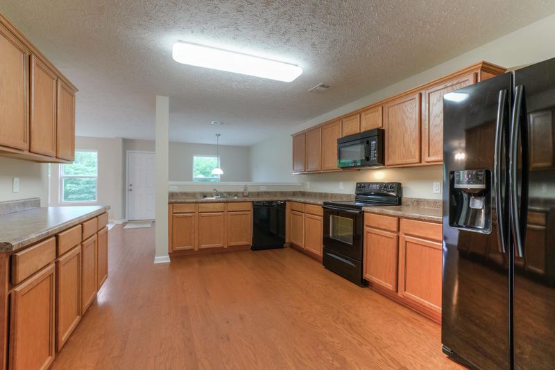 903 Creek Oak Dr, Murfreesboro, TN 37128