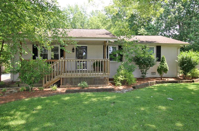 112 Sycamore Rd, Greenbrier, TN 37073