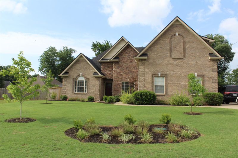 1005 Spring Creek Dr, Murfreesboro, TN 37129