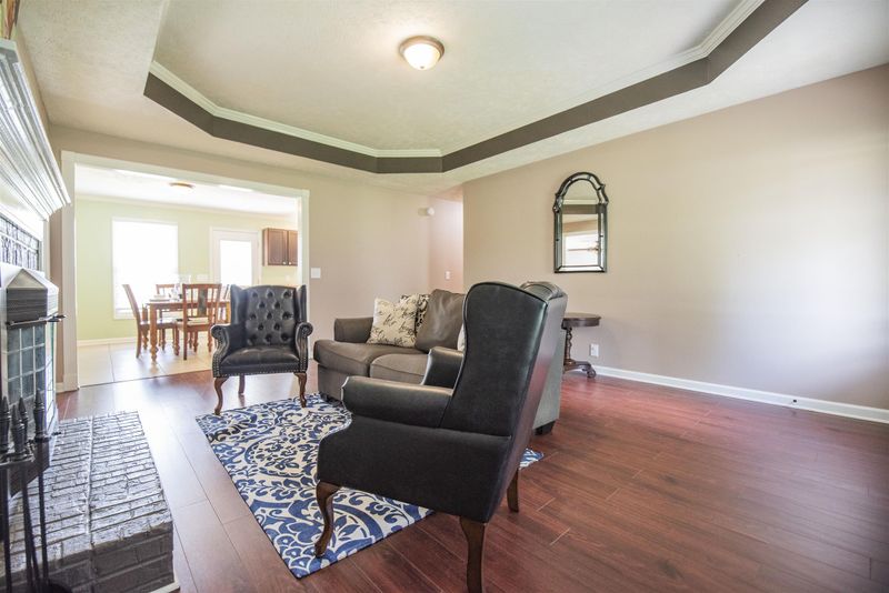 5901 Foothills Dr, Murfreesboro, TN 37129