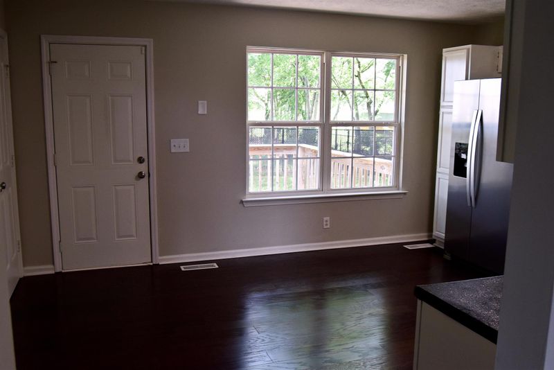 311 Fall Creek Dr, Murfreesboro, TN 37130