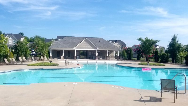 1015 Linden Isle Dr, Franklin, TN 37064