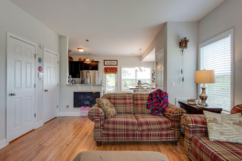 2020 Pinecrest Dr, Nashville, TN 37211
