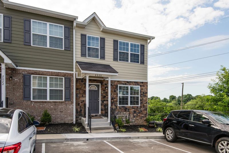 2020 Pinecrest Dr, Nashville, TN 37211