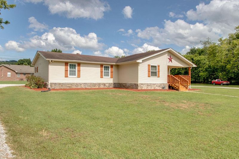9 Hills Dale Ln E, Carthage, TN 37030