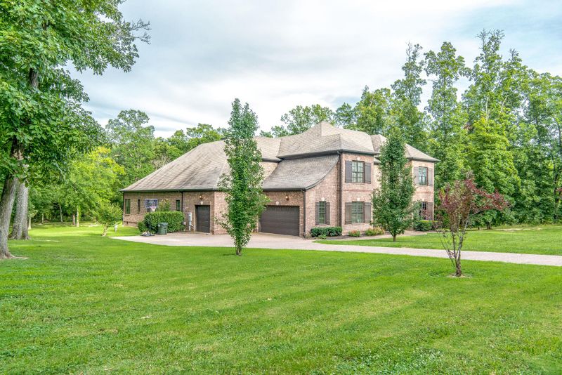 3120 Chase Point Dr, Franklin, TN 37067