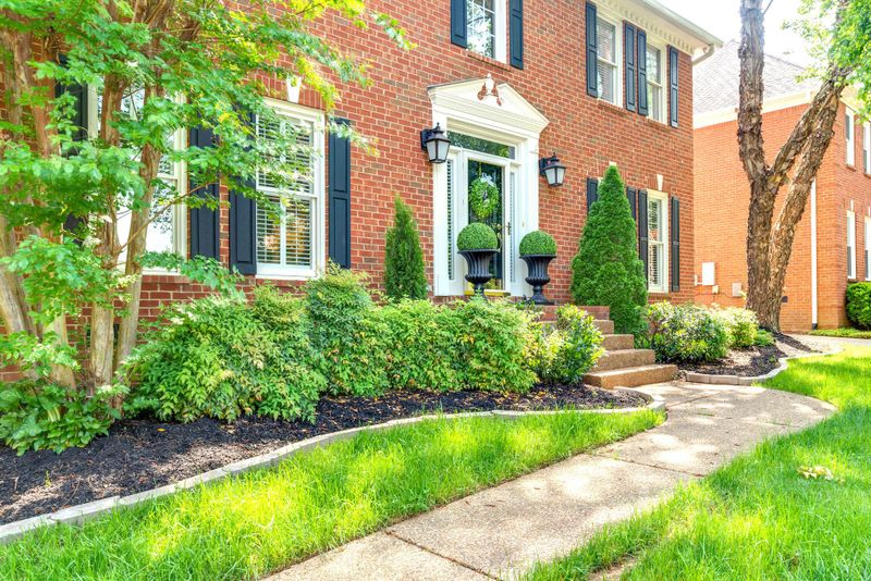 476 Forrest Park Cir, Franklin, TN 37064