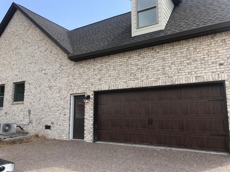 113 Amelia Dr, Bon Aqua, TN 37025