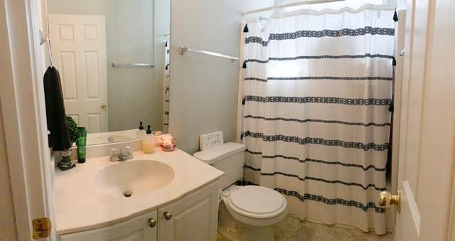 121 Holly Ln, White House, TN 37188