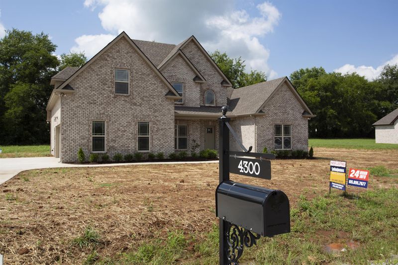4300 Singleton Dr #5, Murfreesboro, TN 37127