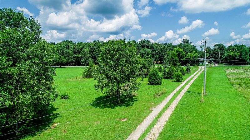 3681 Joe Brown Rd, Murfreesboro, TN 37129