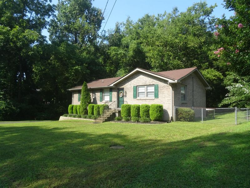 4832 Matterhorn Dr, Old Hickory, TN 37138