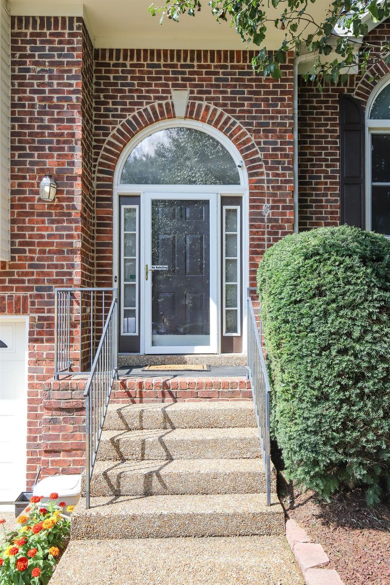 4909 Tulip Grove Ln, Hermitage, TN 37076