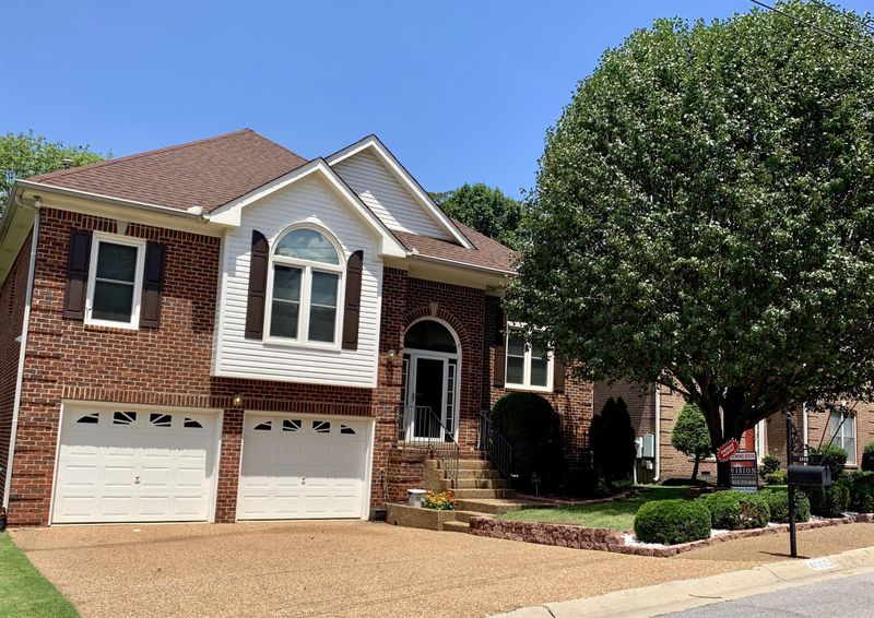 4909 Tulip Grove Ln, Hermitage, TN 37076