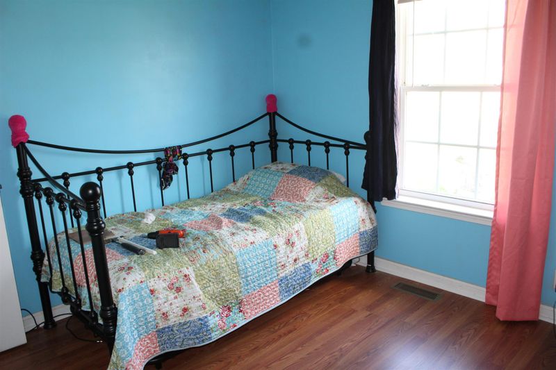 102 Thomas Holman Cir, Springfield, TN 37172