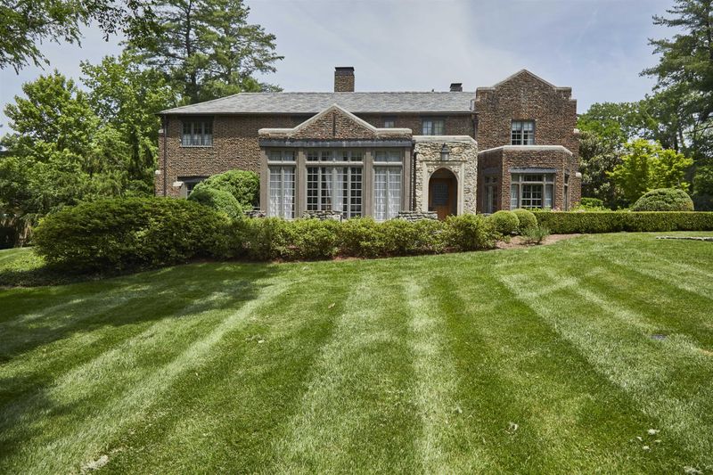 412 Jackson Blvd, Nashville, TN 37205