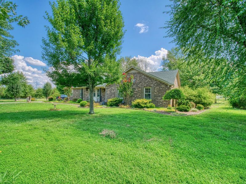 3745 Confederate Rd, Murfreesboro, TN 37128