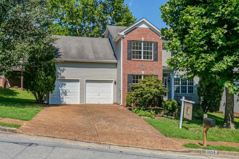 305 Kottas Pl, Nashville, TN 37217