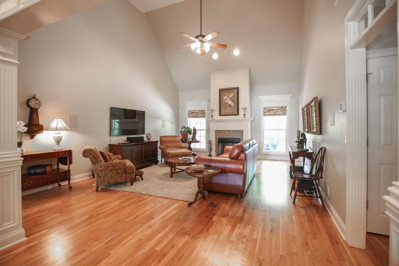 5411 Sherrington Rd, Murfreesboro, TN 37128