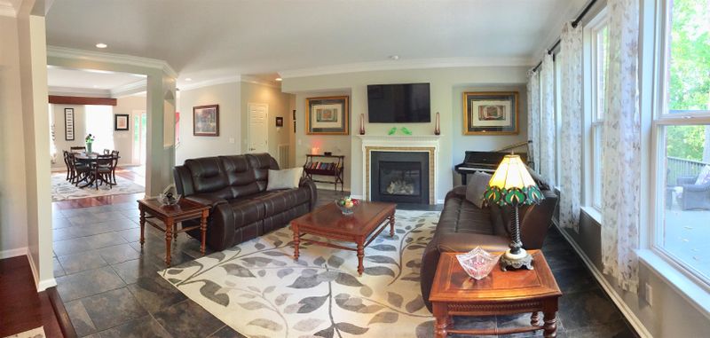 722 Crestmark Dr, Mount Juliet, TN 37122
