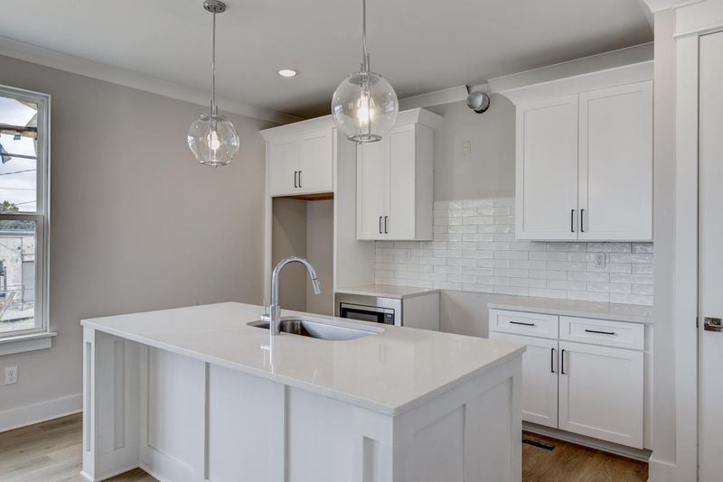 105 Duke St Unit 5, Nashville, TN 37207