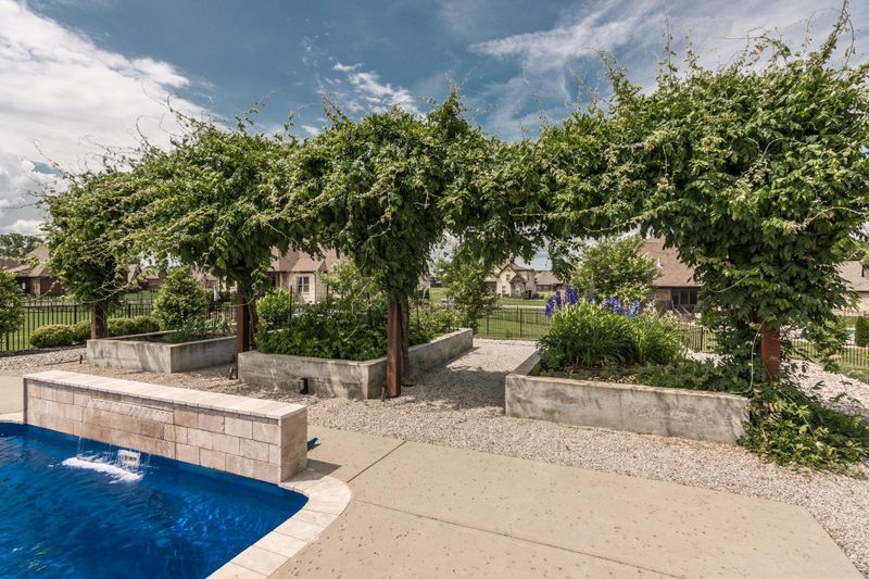 561 Burnett Rd, Mount Juliet, TN 37122