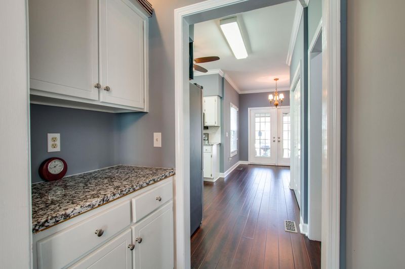 1323 Richland Pl, Murfreesboro, TN 37130