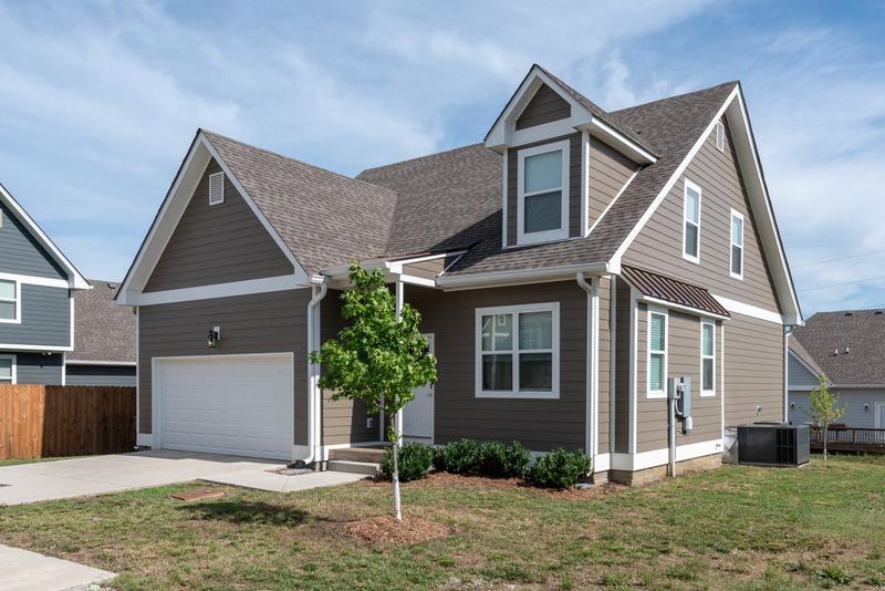 709 Ellie Dr, Madison, TN 37115