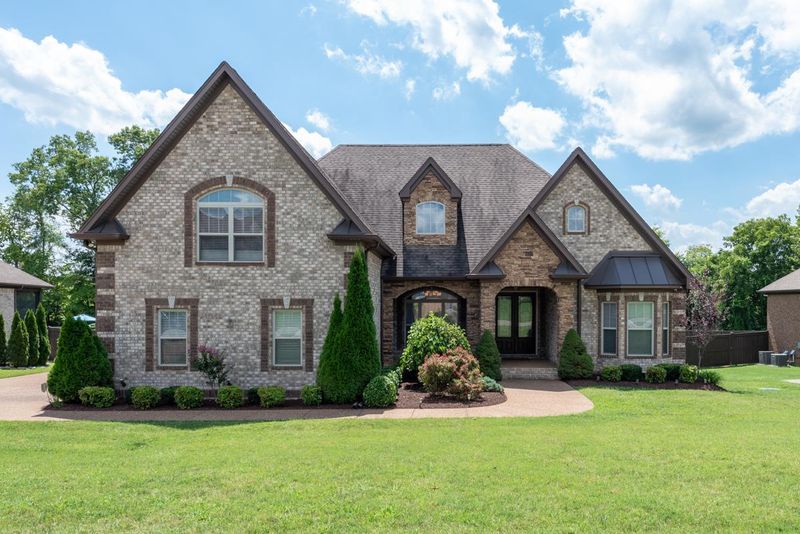 1010 Berkshire Blvd, Mount Juliet, TN 37122