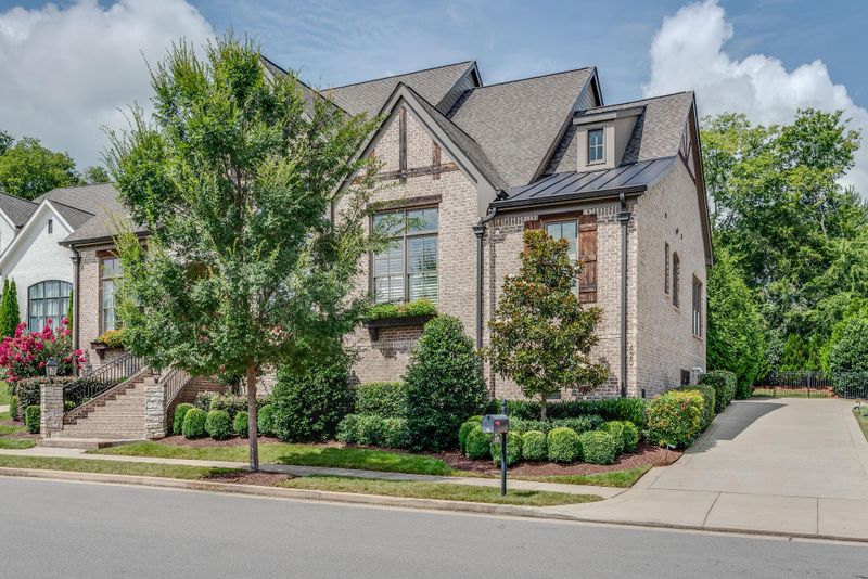 420 Melba Cir, Franklin, TN 37064