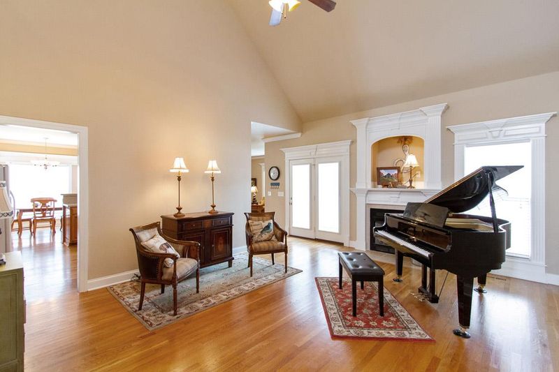 3611 Geneva Dr, Murfreesboro, TN 37128