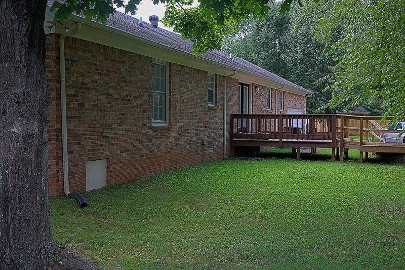 2726 Queens Ct, Murfreesboro, TN 37129