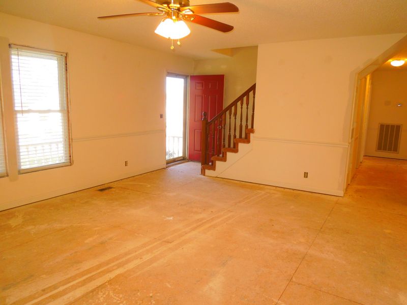 1303 River Rock Blvd, Murfreesboro, TN 37128